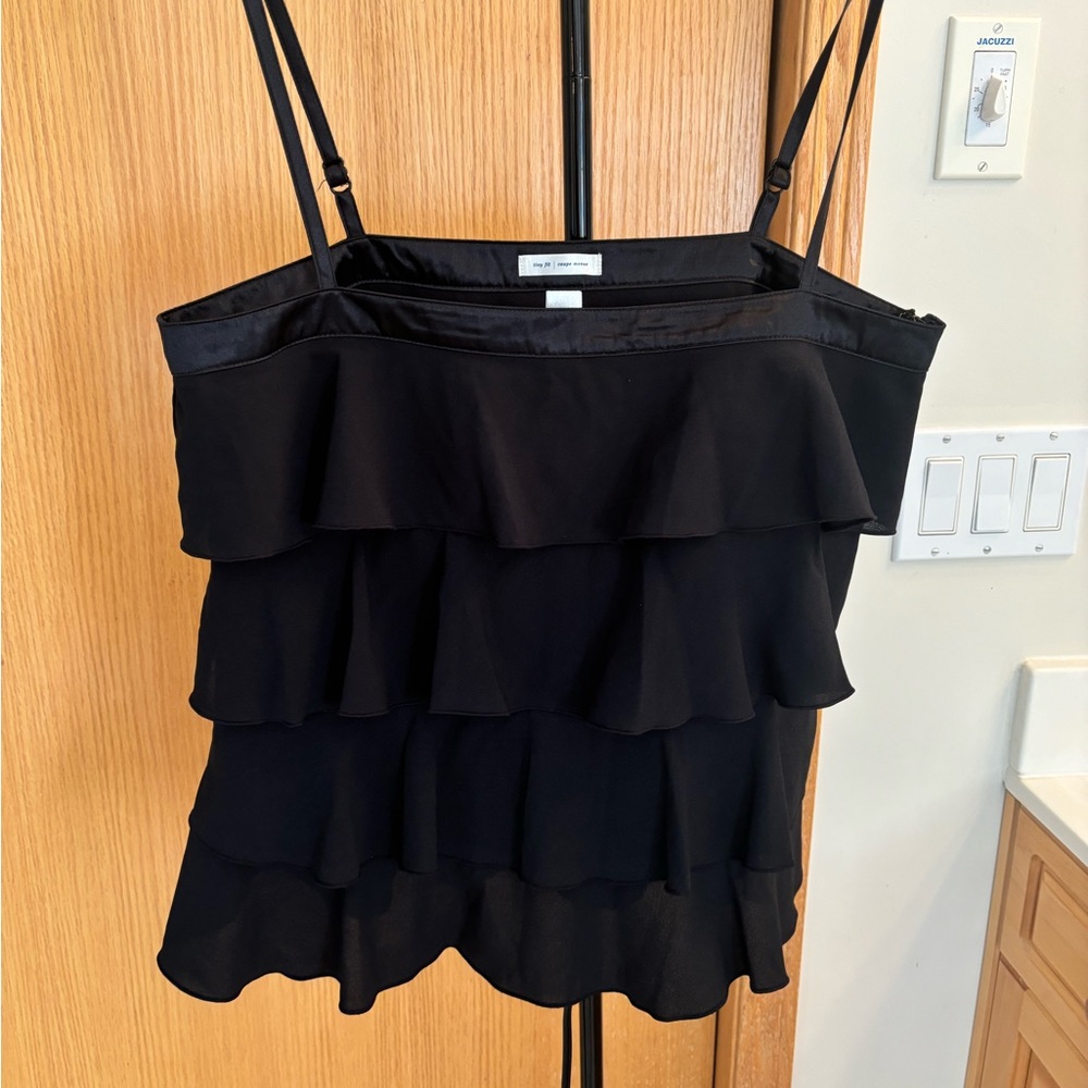 NEW OLD NAVY BLACK BLOUSE - Medium